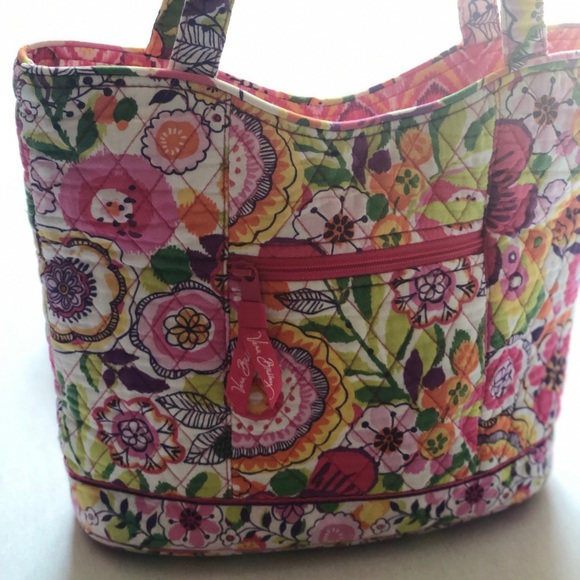 Small Vera Bradley Tote - Picture 2 of 6